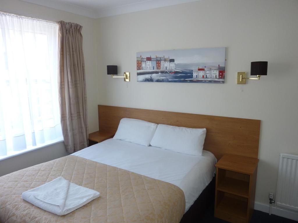 Serenity Hotel 伯恩茅斯 外观 照片