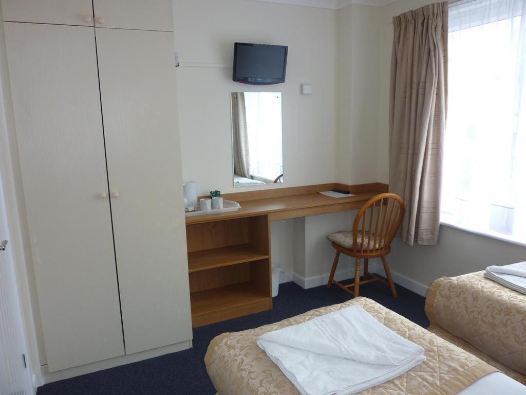 Serenity Hotel 伯恩茅斯 外观 照片